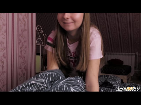 ❤️ Blondie သည် သူမ၏ BFF ၏ နက်ရှိုင်းစွာ စုပ်ယူလိုက်ပြီး သူမ၏ပါးစပ်ထဲတွင် စွဲနေပါသည်။ ❤❌ Sluts ကျွန်ုပ်တို့တွင် my.rionews.top% ❌️❤